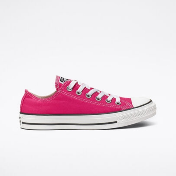 Converse Other - ⚡HP⚡Chuck Taylor All Star Low Top